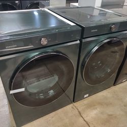 SAMSUNG BESPOKE FOREST GREEN  5.3 WASHER AND GAS 7.6 DRYER 