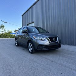 2019 Nissan Kicks S