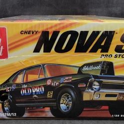 AMT Chevy Nova SS Pro Stocker 1:25 Scale Plastic Model Kit 1142 NIB