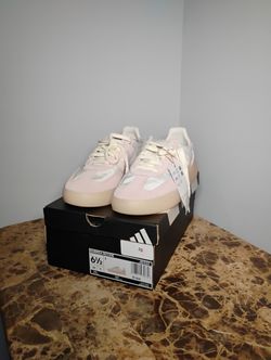 Pink And White Barreda Decode Adidas 