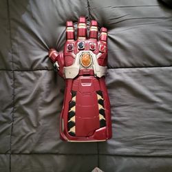 Hand Of Thanos Infinity Gauntlet Tony Stark 