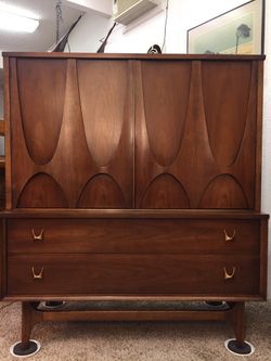 Broyhill Brasilia Gentleman's Chest, mid century modern for Sale in  Seattle, WA - OfferUp