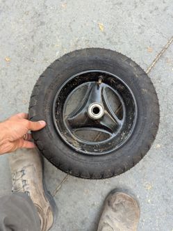 Wheelbarrow tire and axel new but needs tube