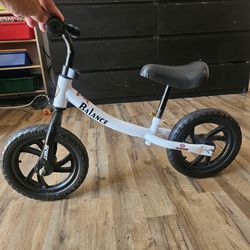 Kids balance bike