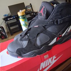 Jordan 8 Retro "Playoffs"