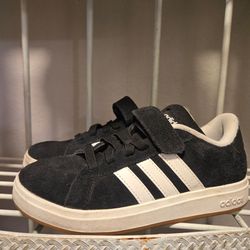 Adidas Grand Court 00's size 1