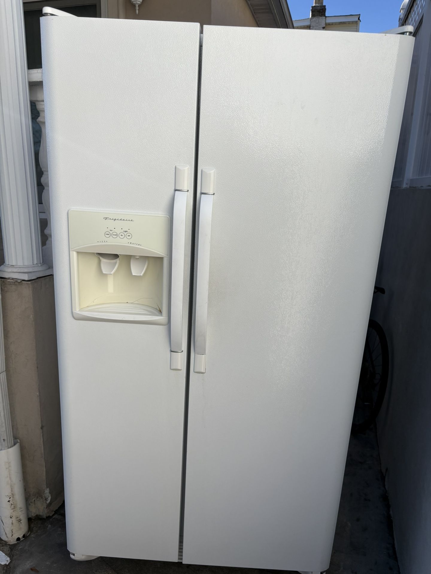 Frigidaire Side By Side Fridge 