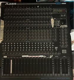 Alesis 1622 mixer