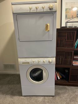 Frigidaire Gallery Stacked Washer Dryer Unit