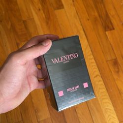 Valentino UOMO Intense ( perfum )