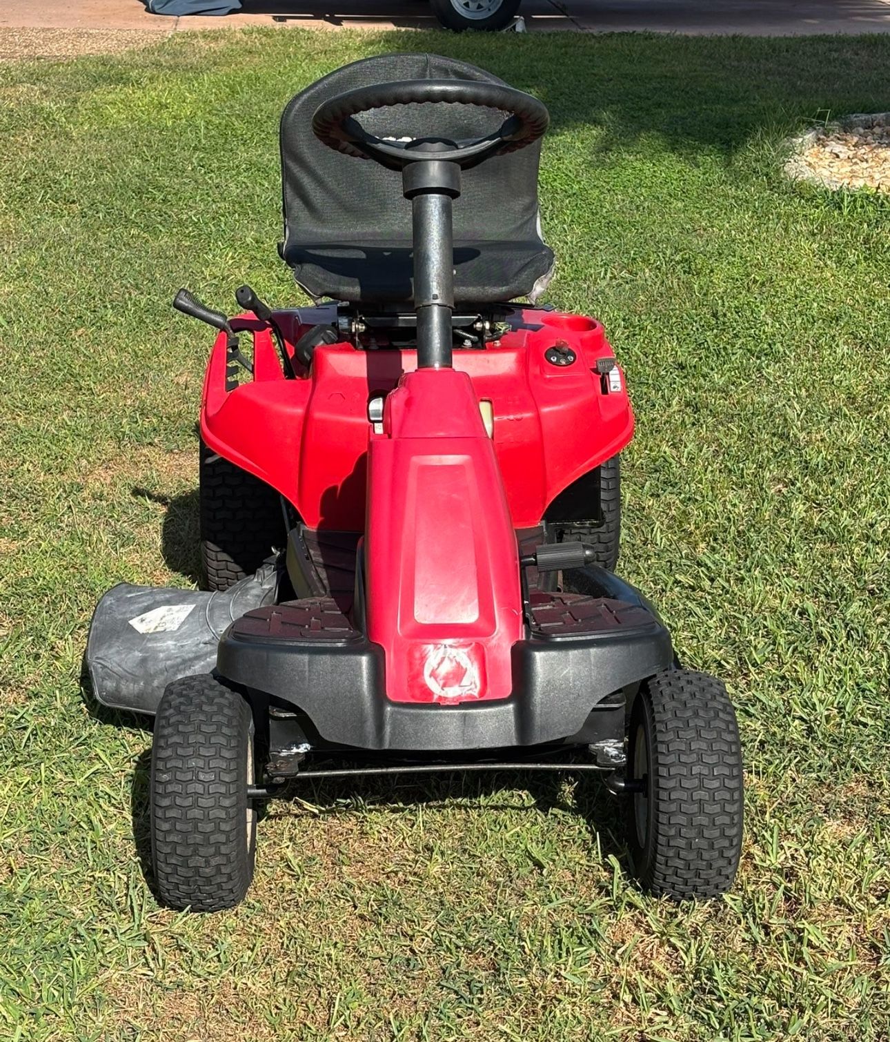 Troy bilt riding lawn mower  30 inch cut 