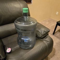 Water bottles 5 for $20