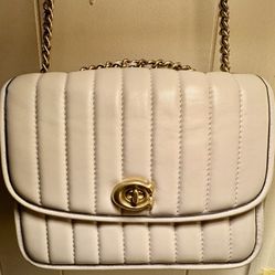 Coach Madison Shoulder Bag With Quilting Brass/Chalk