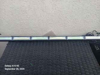 40" Green And White Bar Light