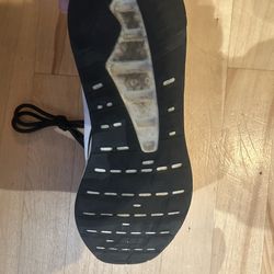 Free Adidas Men’s Comfortable Walking Shoes – Supportive & Lightweight – Good Condition