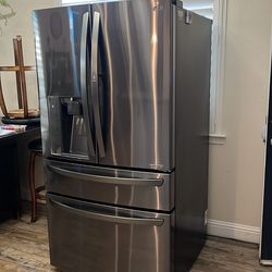LG refrigerator