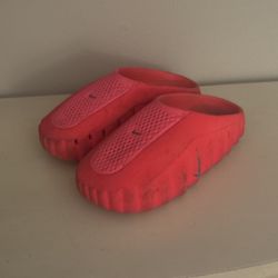 Nike Mind 001 Solar Red /Hyper Crimson / Black / Chrome Men’s