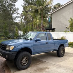 2000 Toyota Tacoma