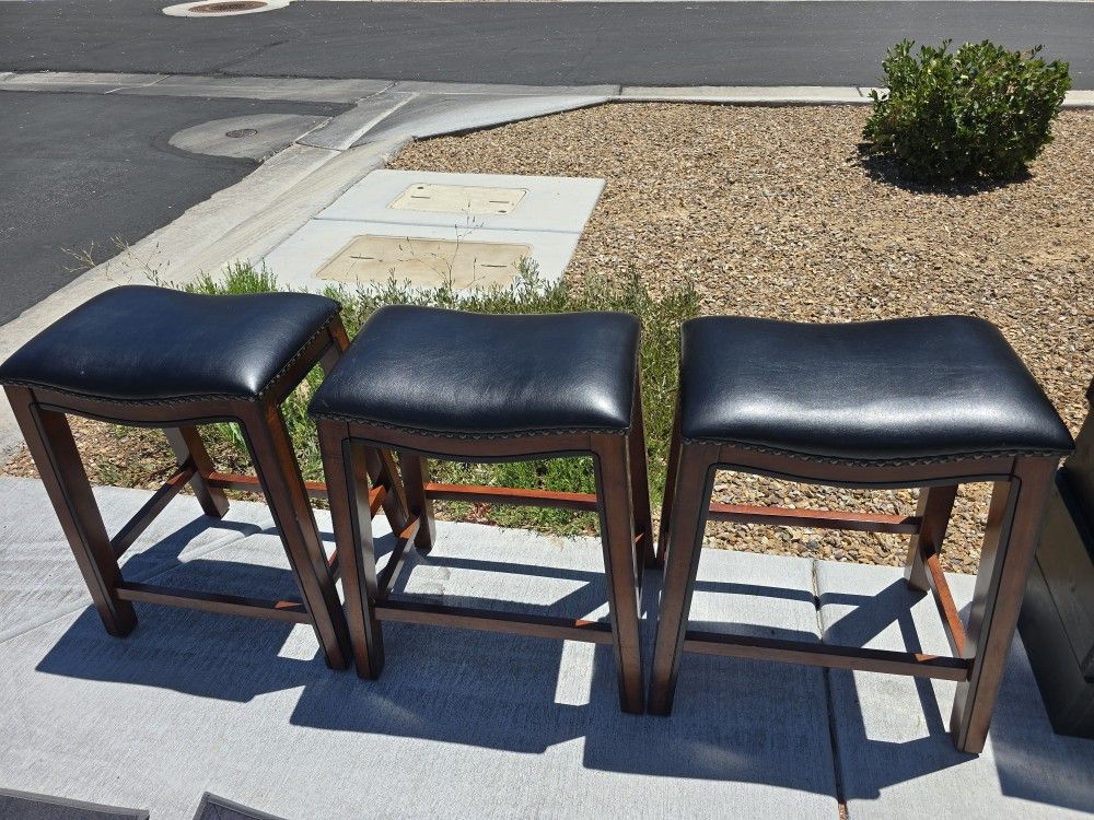 Saddle Style Bar Stools