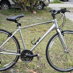 Giant Escape 1, 24-Speed Hybrid Bike