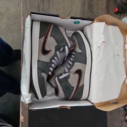 Jordan 1 Mid Se