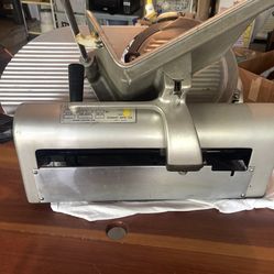 Hobart Model 1612 Deli Meat And Cheese Slicer