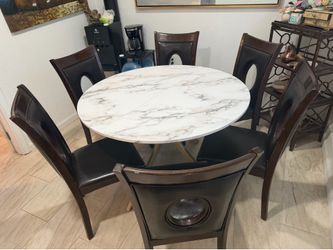 Mesa Dinner table