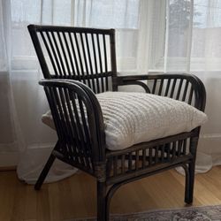 Beautiful Vintage Accent Chair 