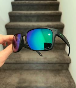 NEW Polarized Oakley Holbrook XL With Original Packaging