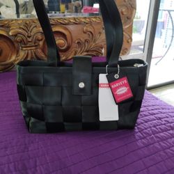 NEW HARVEYS SEATBELT BAG