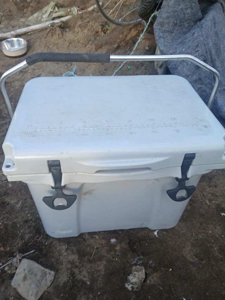16qt Cooler