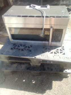 Nice stainless steel LG microwave