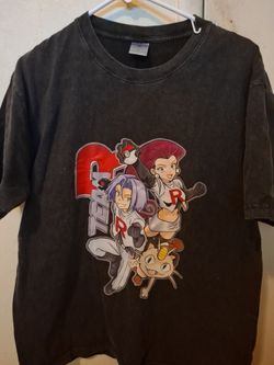 Mens pokemon shirt size M