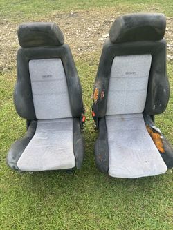 Bucket seats