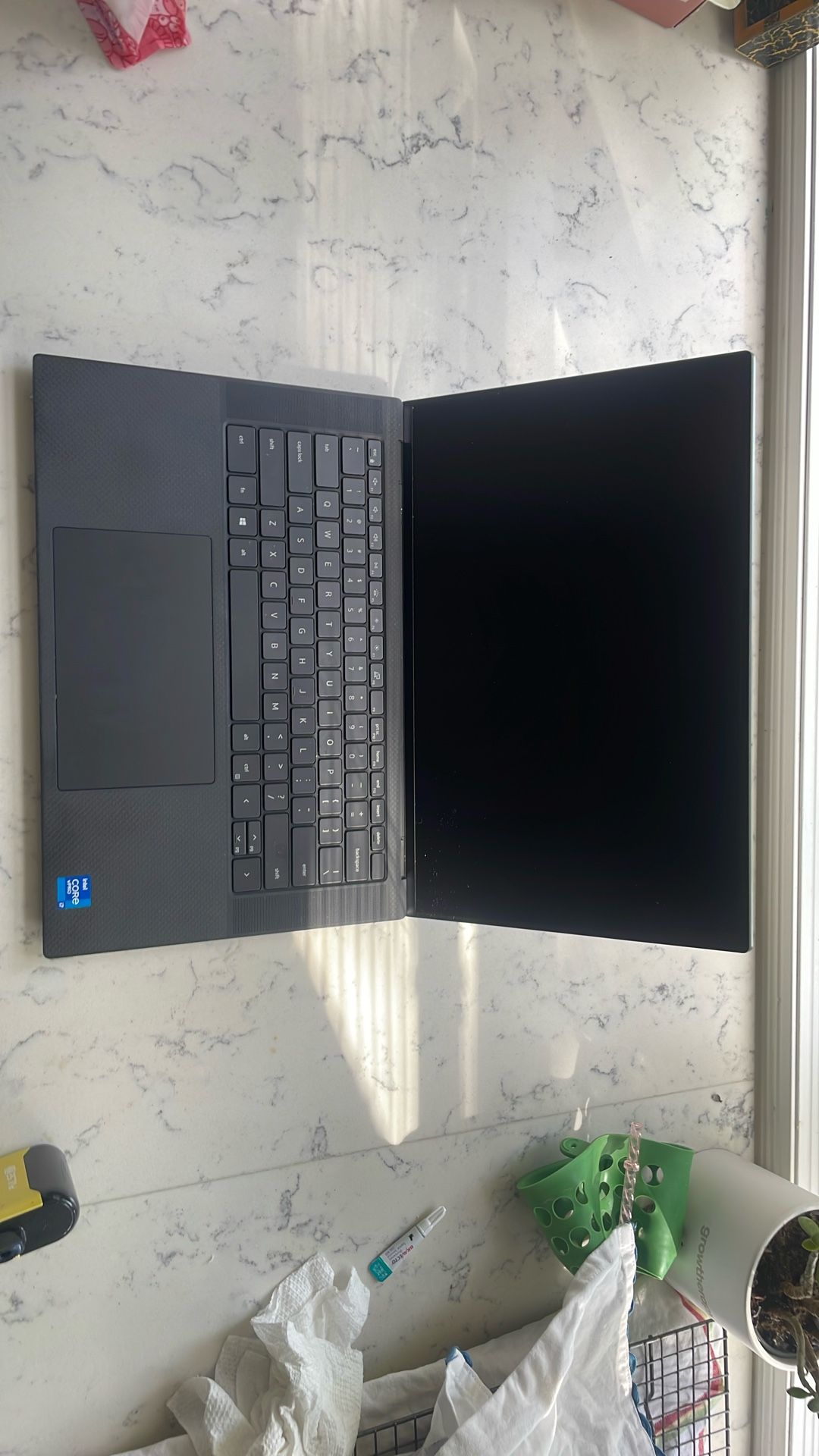 Dell Precision 5560 - 11th Gen Intel Core i7 - 11850H @ 2.50 GHz - 16 GB - 512 SSD