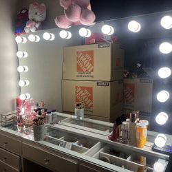 Makeup Vanity