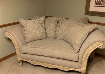 Loveseat