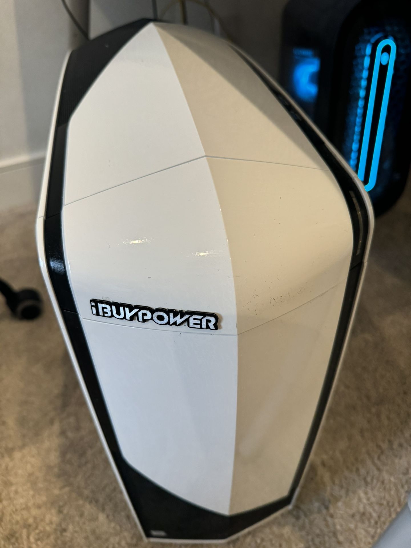 Game PC iBUYPOWER i-Series 504,gaming, pc, ibuypower, desktop, computer, high-performance, custom-built, powerful, graphics, processor, RAM, SSD, cool