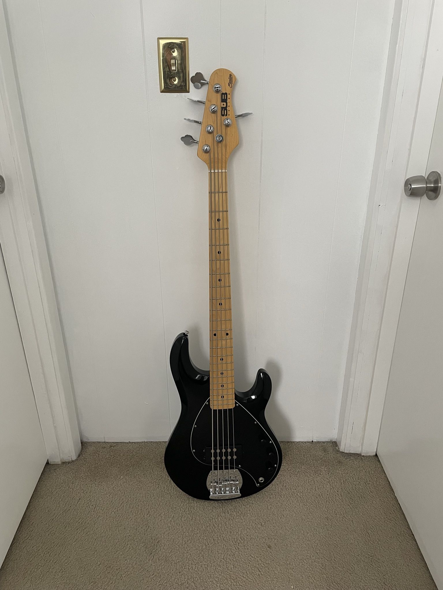 Sterling by Music Man SUB Ray5 5-string Electric Bass Guitar