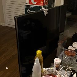 70” Smart Tv With Remote 