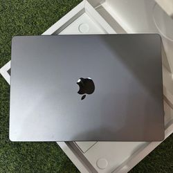MacBook Pro 14inch in “Like New” Condition