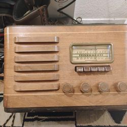 Shortwave Radio Wooden Body Working Tube Radio