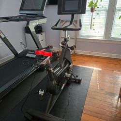 SOLE SB1200 Exercise Bike – Like New – $750 CASH