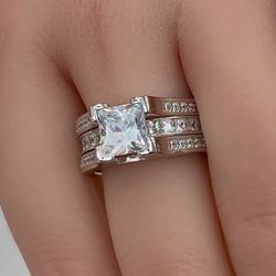 Princess-Cut
SS
2-Piece lab stone engagement wedding set

