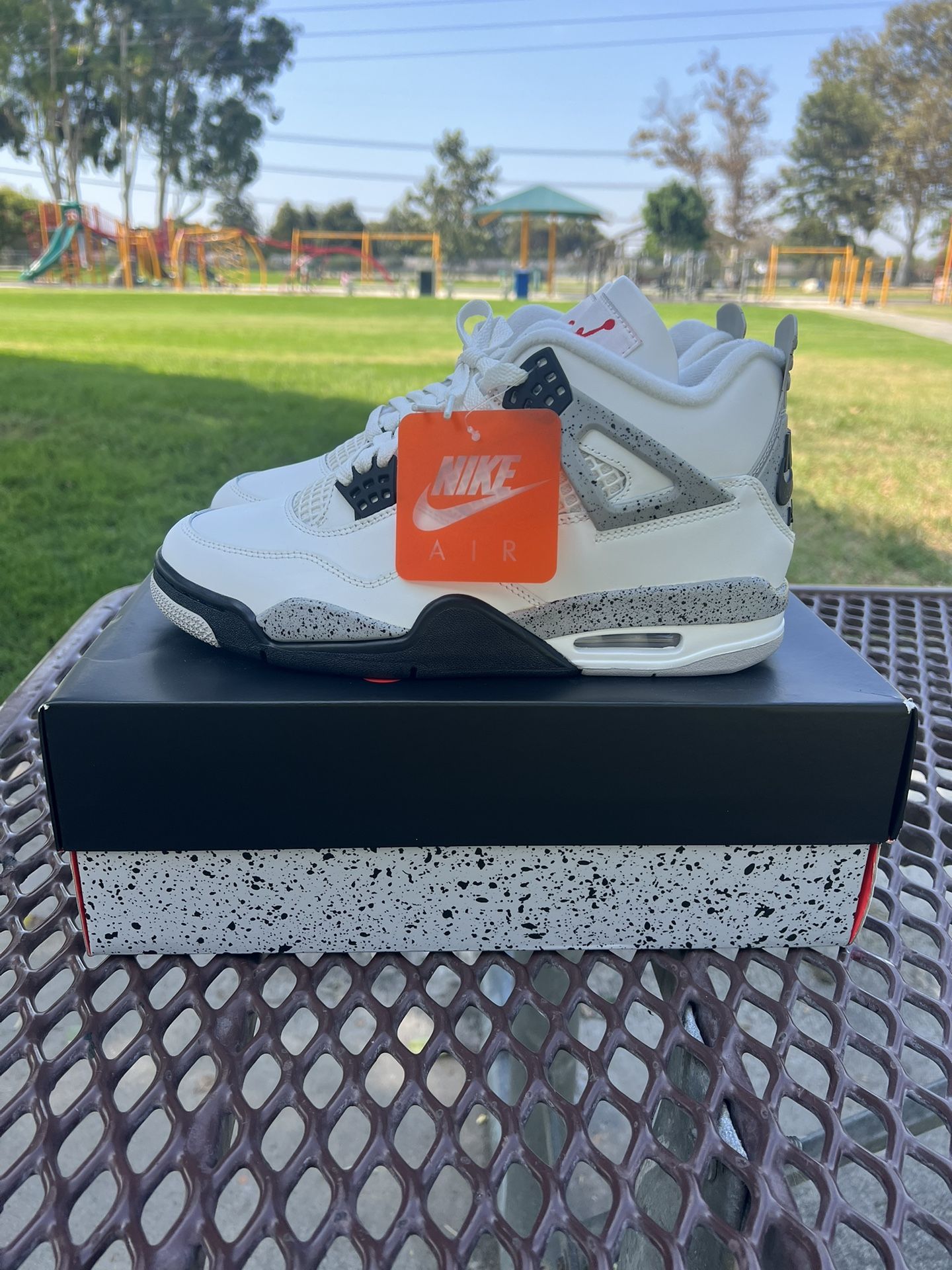 Jordan 4 Retro White Cement 2025 Size 9