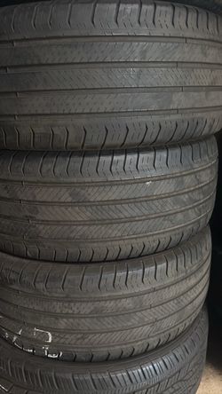 Tires 275-40r22 Michelin