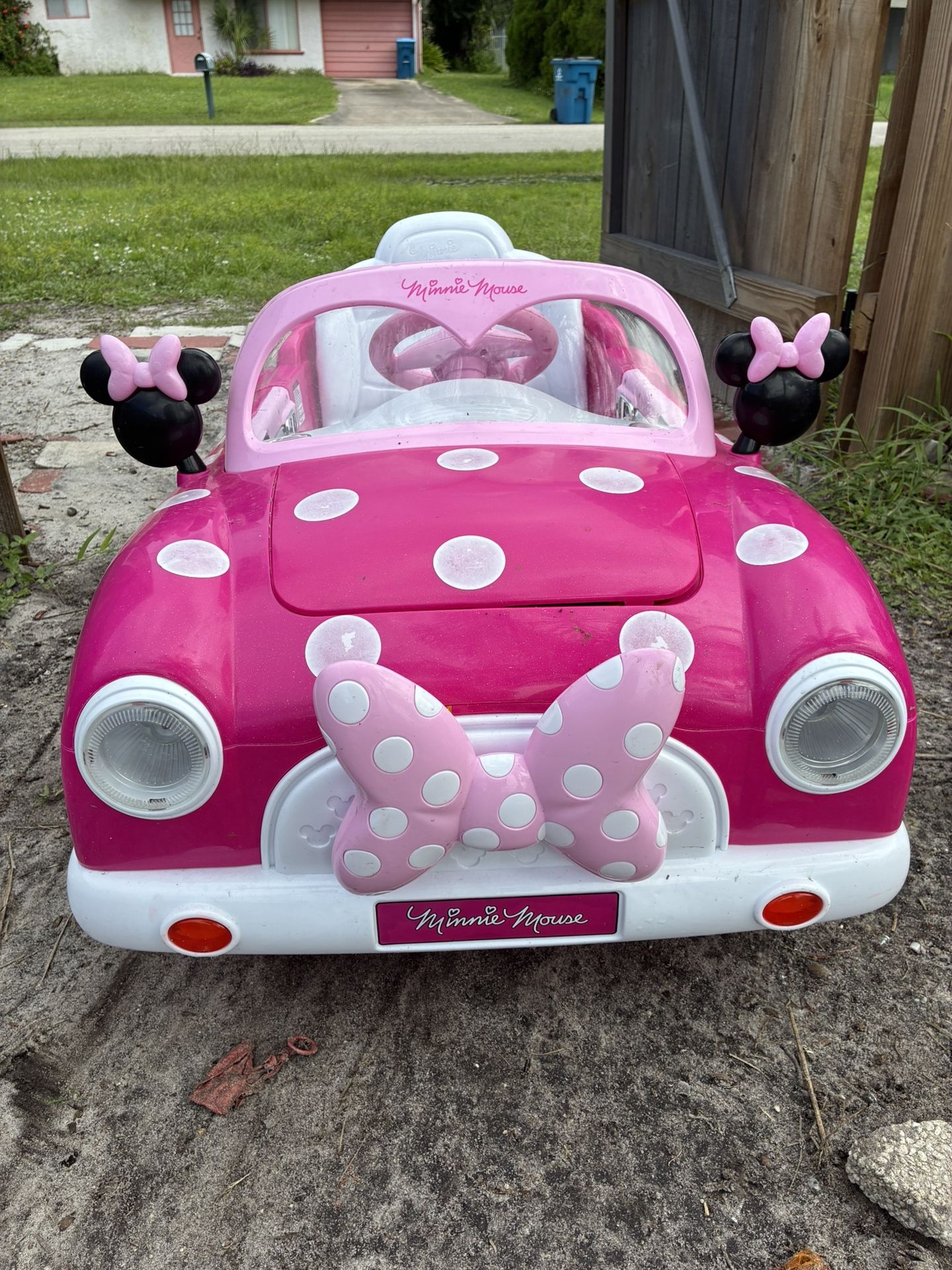 Minnie Mouse 12V Car 