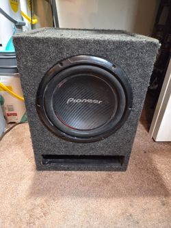 Pioneer 10" Subwoofer TS-W254R8 in Ported Box - 1100W Max / 8-Ohm SVC