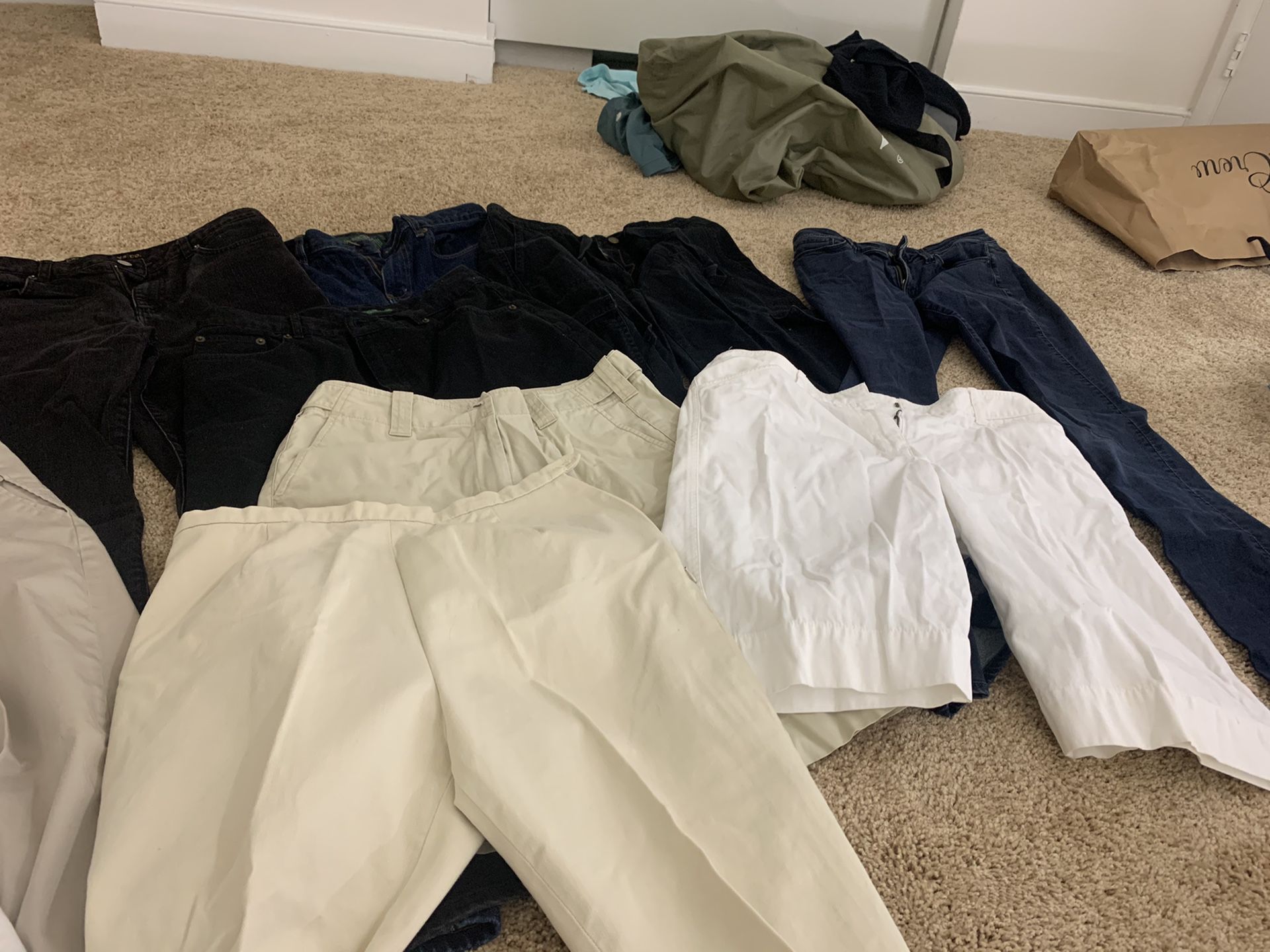 Woman’s casual pants size 8 jeans and Khakis (Ralph Lauren, Jones New York, etc)