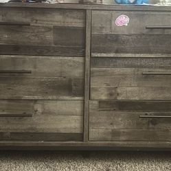 Furniture For Sale.. Pick Up Only!! Serious inquiries only